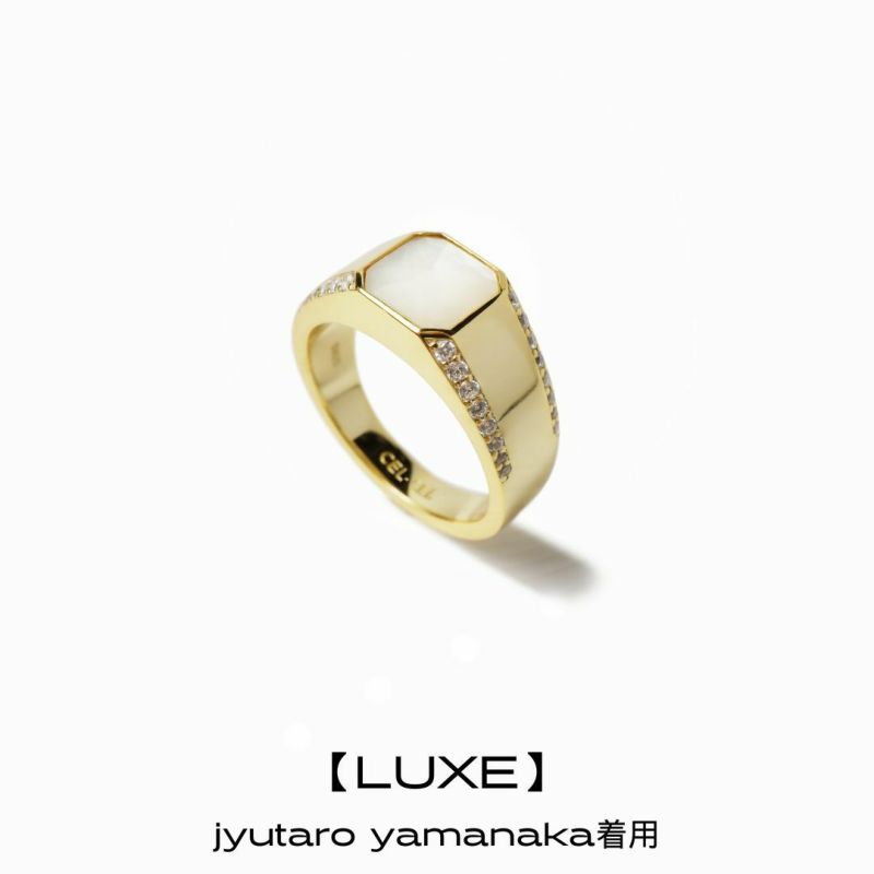 EMBLEM SQUARE RING 【LUXE】（GOLD） | CEL-CEL